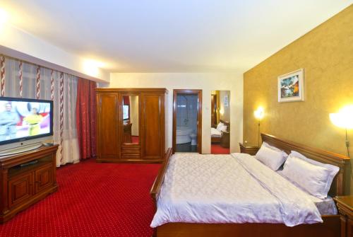 Hotel Bavaria - image 5