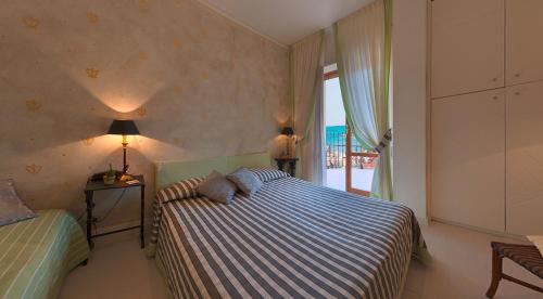 Quadruple Room image 2