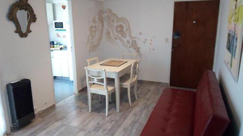 One-Bedroom Apartment image 5