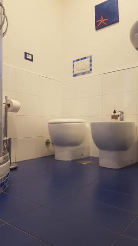 Family Room with Private Bathroom image 10
