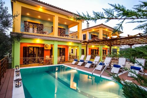 Eclectic Villa With Pool and Stunning Views Karya 