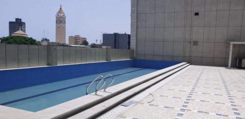 Swimming pool, Primus Hotel Kaloum in Conakry