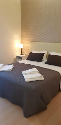 B&B H224 - main image