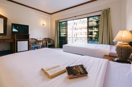 room detail thumbnail 0