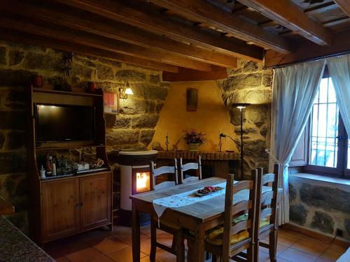 Közös társalgó / TV, El Mirador del Alberche in Navaluenga