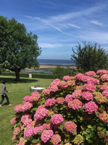 Chambres d'hôtes Les 4 Vents Pointe du Hoc - Landing Beaches – Grandcamp Maisy, NY