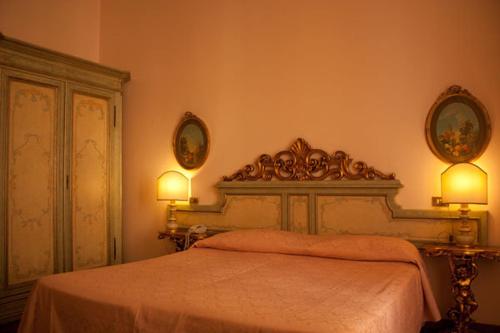 Hotel Grande Bretagne photo