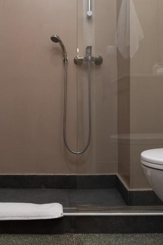 Absolute Athens VII - image 11