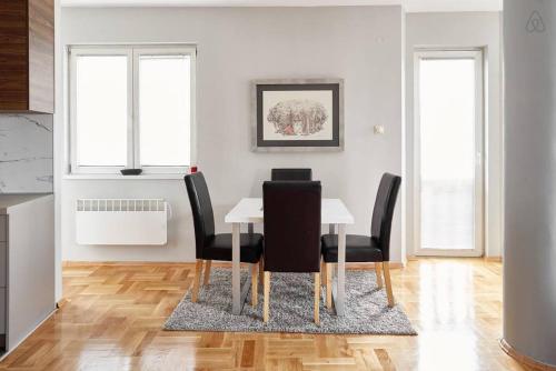 Bright Apartment Near City Center, Skopje (Foto 4)