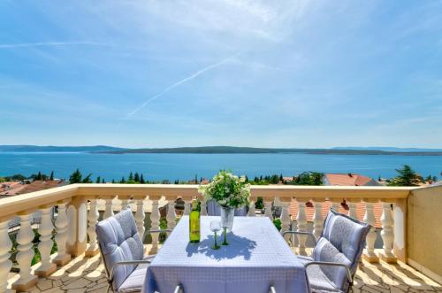  Two-Bedroom Apartment Crikvenica near Sea 12, Pension in Dramalj