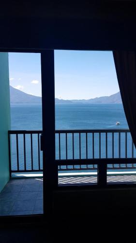 Sky view Atitlan lake suites ,una inmejorable vista apto privado dentro del lujoso hotel in Panajachel