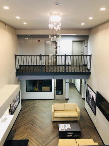 ล็อบบี้, ซูเปอร์ 8 บาย วินด์แฮม เซนต์หลุยส์ นอร์ท (Super 8 by Wyndham St. Louis North) in เซนต์หลุยส์ (MO)