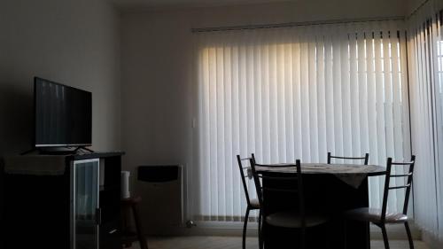 Departamento de 1 Dormitorio con Sala Estar in 리오 그란데