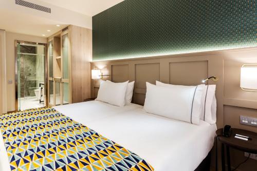Eurostars Puerta Real - image 3
