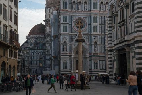 Great Location Just Infront of Pitti Palace