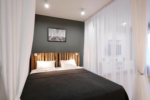 Apartment with River View (Oktyabrskaya 57) - image 8