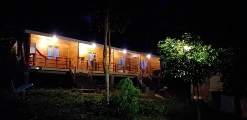 Olala Cafe & Bungalows Set in a prime location of Aceh, Olala Café & Bungalows puts everything the city has to offer just outside your doorstep. The property offers a wide range of amenities and perks to ensure you have a 