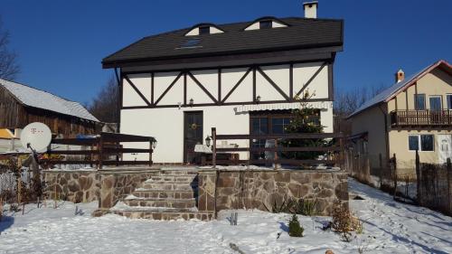 La Bunica - image 13