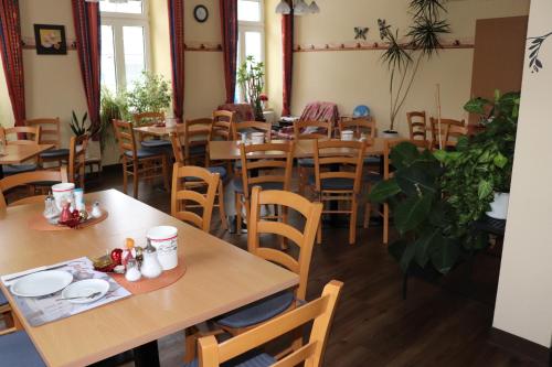 Restaurant, Hotel Saar in Köngernheim