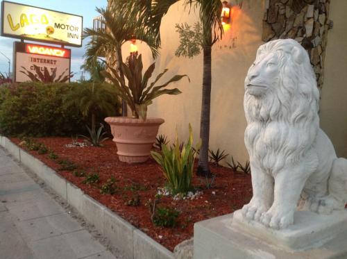 Lago Motor Inn – Lake Worth, FL