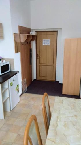 Pension na hranici in เดเบอร์นิก