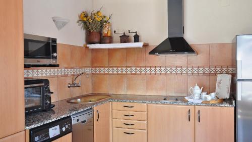 Casa Rural Rebost - Accommodation - Sant Llorenc de Morunys