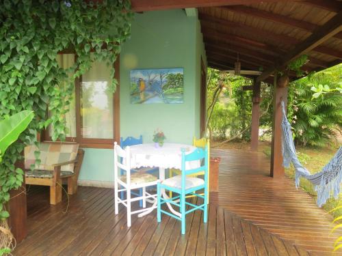 Casa com trilha pra praia e linda vista para Lagoa da Conceicao