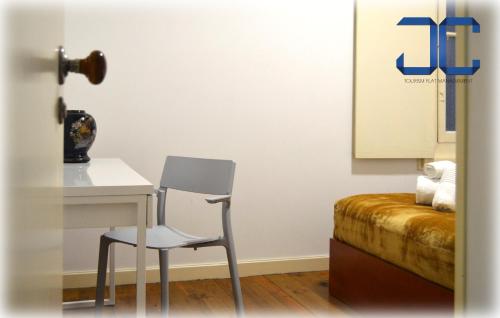Market Place (with 2 Bedrooms) by JC 5