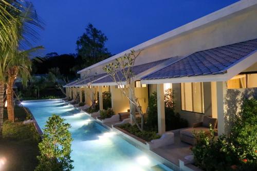 Swimming pool, Craft Resort and Villas in Koh Sirey