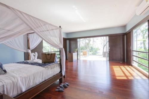 %name Baan Mook Taley Private Beachfront Villa กระบี่