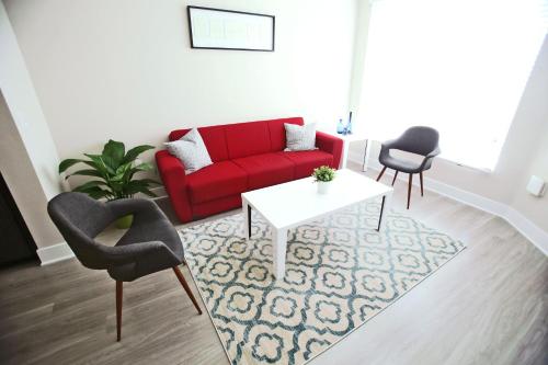 

Premier Suites by Eleven