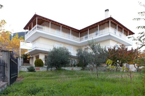 Villa PANORAMA in Levidi