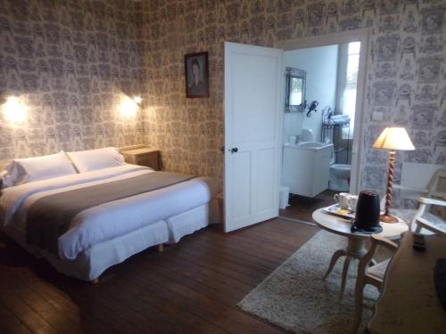 1 queen bed
