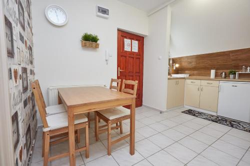 Létesítmények, Zoli Apartmanok -Nóri Kölcsey 32 (Zoli Apartmanok -Nori Kolcsey 32) in Hajdúszoboszló