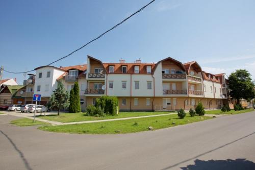 Bejárat, Zoli Apartmanok -Nóri Kölcsey 32 (Zoli Apartmanok -Nori Kolcsey 32) in Hajdúszoboszló