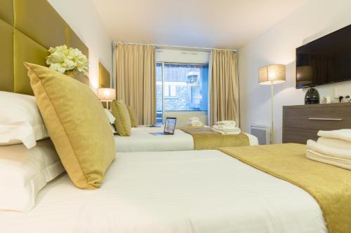 Madame Vacances - Hôtel Courchevel Olympic - image 4