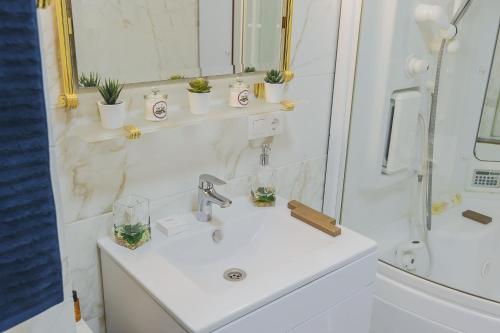 GMApartments 4 rooms with mansard on Tverskaya - image 2