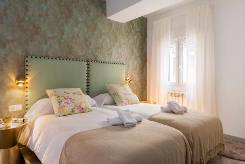 Genteel Home Mano de Hierro - image 7