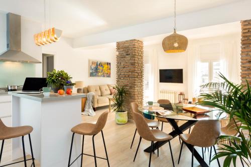 Genteel Home Mano de Hierro - image 6