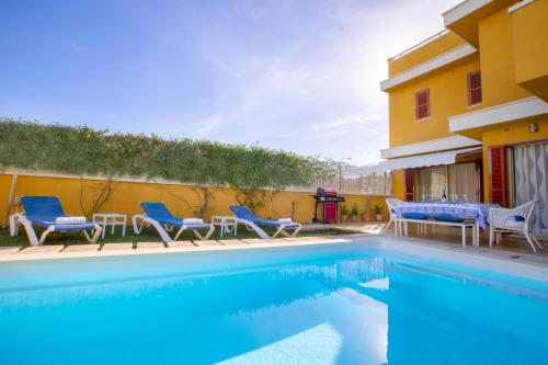  Villa Isabel, Ferienwohnung in Playa de Palma