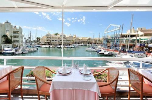 SkySea Holidays Marina Blue - 주변 명소