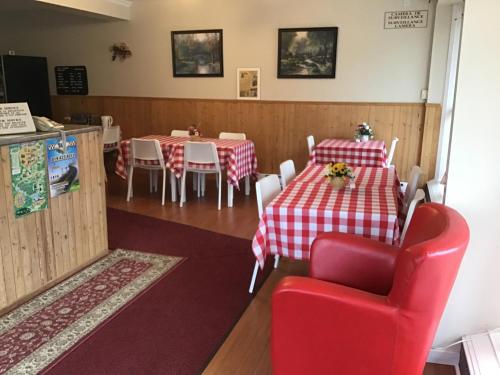 Motel Bel-Eau - Accommodation - Montebello