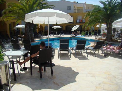 Aparthotel Club Simó - image 6