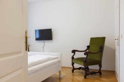 Vienna-flats | contactless check-in - Tap to explore photos