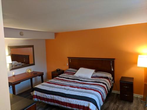 Skylark Motel – Chicago, IL