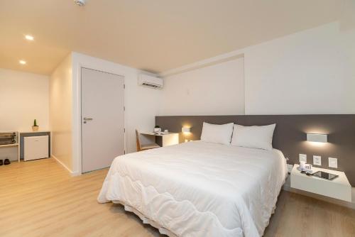 Premium Double Room (no sea view) image 6