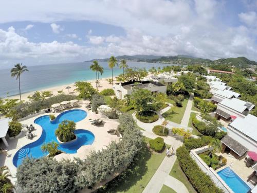 ทัศนียภาพภายนอกโรงแรม, สไปซ์ ไอส์แลนด์ บีช รีสอร์ต (Spice Island Beach Resort) in เดอะไลม์