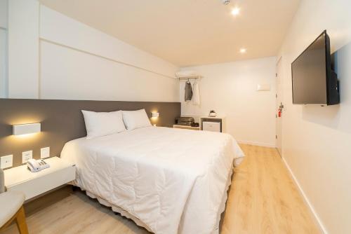 Premium Double Room (no sea view) image 7