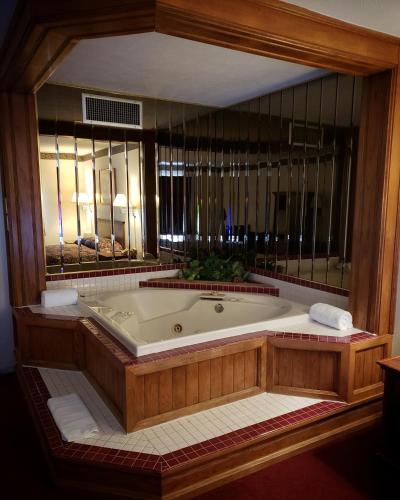 Cadillac Sands Resort