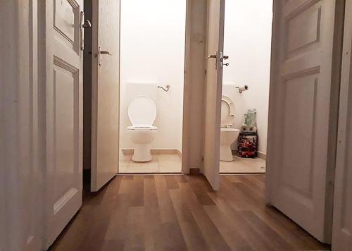  Eastern Station Backpackers in Budapest